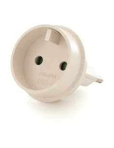 ADAPTADOR 10A 250V EUROPEO UNIVERSAL FAMATEL